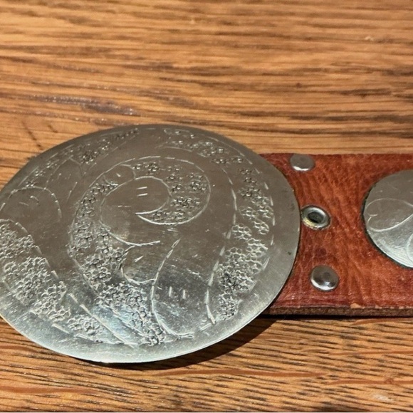 Vintage Leather Belt With Carved Metal Boho Details - Picture 3 of 5